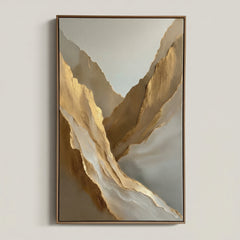 Golden Cascade – Luxury Textured Modeling Paste